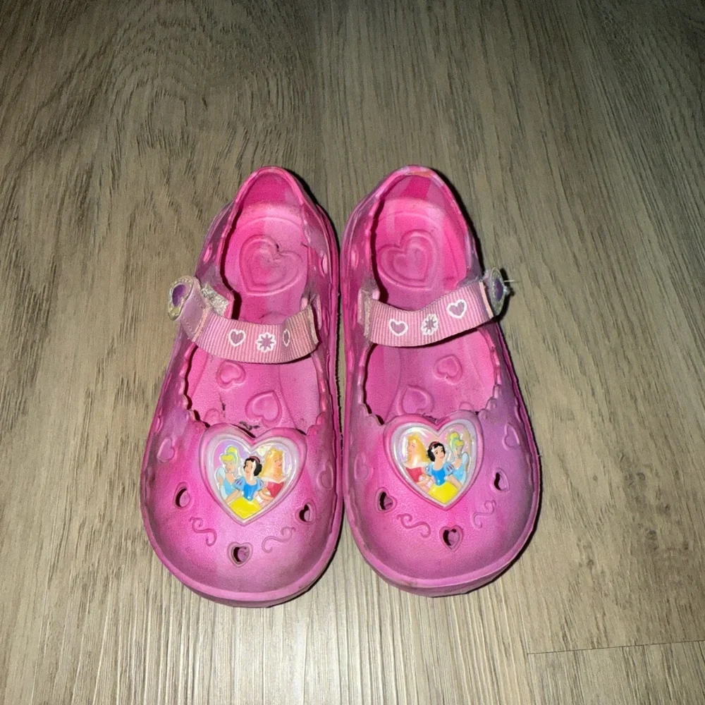 Pink Kids Shoes with Heart Design‎